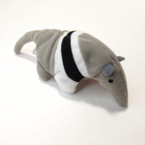 Catnip Antsy the teenie Anteater